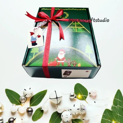 Christmas Gift Hamper Box with tree